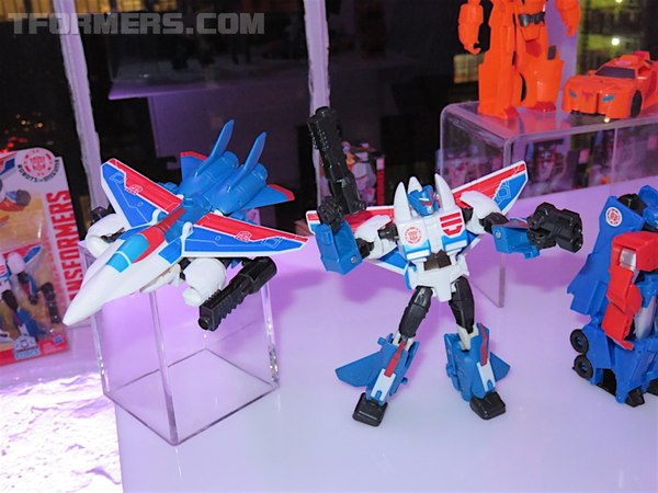 NYCC 2016   First Look At Sixshot, Broadside, Sky Shadow, Perceptor, And More Transformers  (89 of 137)